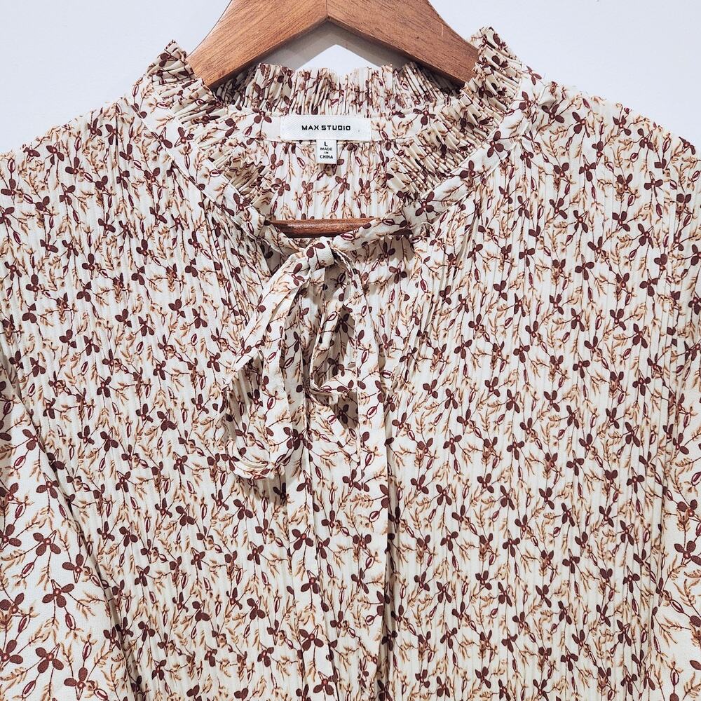 Max Studio Ivory Floral Wrinkled Tied Ruffle Neck Blouse Size Large Boho Career - Picture 2 of 11